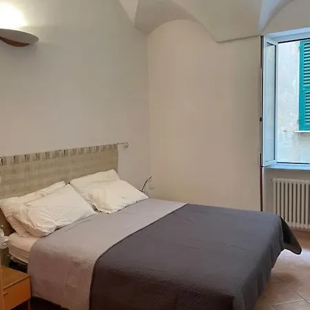 Appartamento A Due Passi Dal Mare Finale Ligure Exterior photo